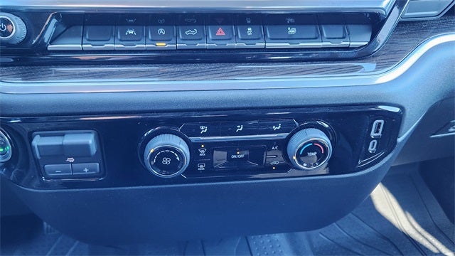 2025 Chevrolet Silverado 1500 LT LT1