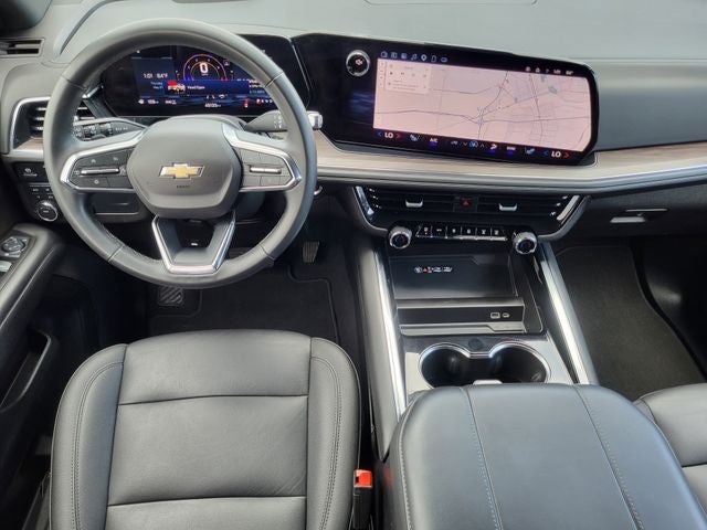 2025 Chevrolet Suburban LT