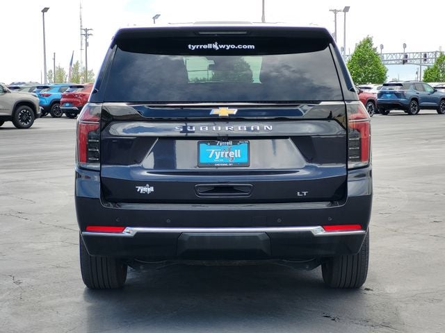 2025 Chevrolet Suburban LT