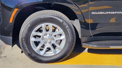 2025 Chevrolet Suburban LT