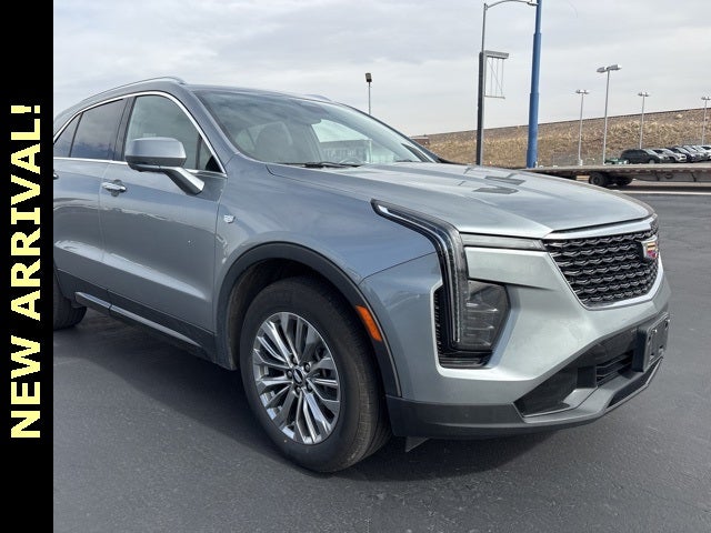 2025 Cadillac XT4 Premium Luxury