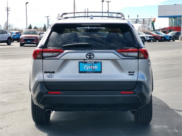 2020 Toyota RAV4 XLE Premium