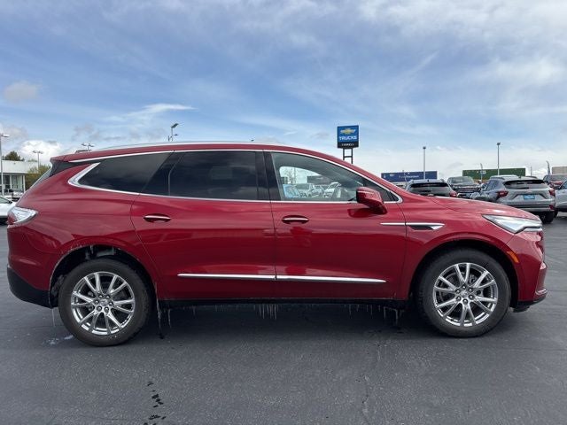 2024 Buick Enclave Essence