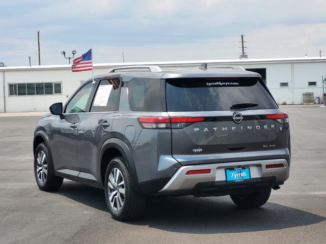 2025 Nissan Pathfinder SL