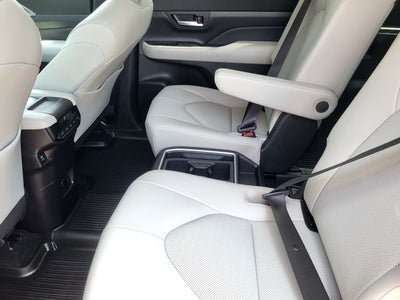 2025 Toyota Grand Highlander XLE
