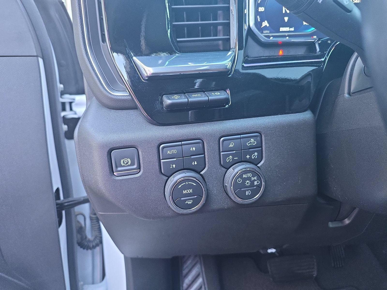 2025 Chevrolet Silverado 3500 HD High Country DRW