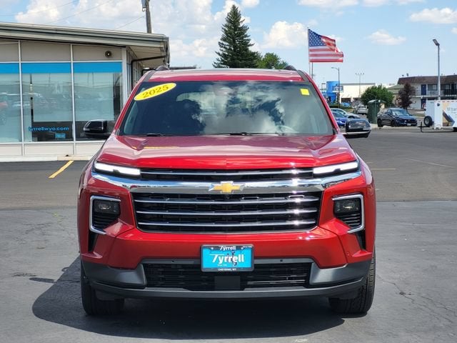 2025 Chevrolet Traverse LT