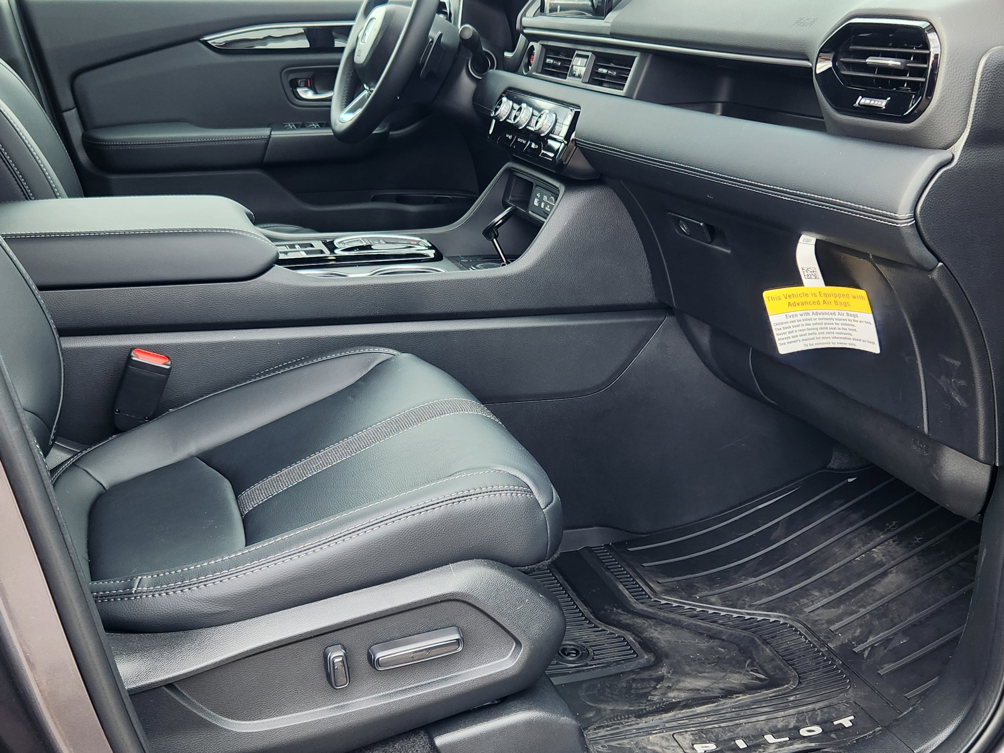 2025 Honda Pilot AWD Touring